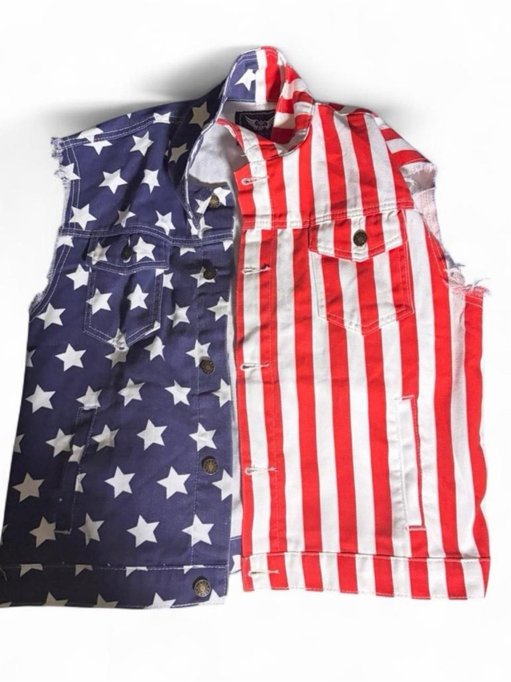 Vtg Y2K Alliance Fashion Stars & Stripes Denim Vest
VINTAGE Y2K ALLIANCE FASHION